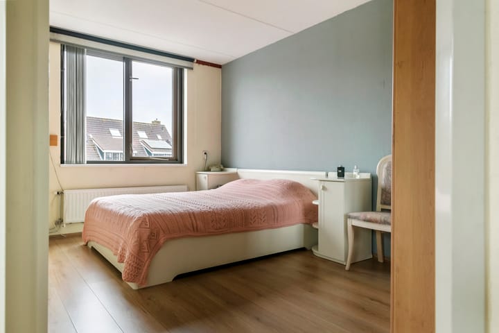 Foto 17 van Bisschop Notgerstraat 1