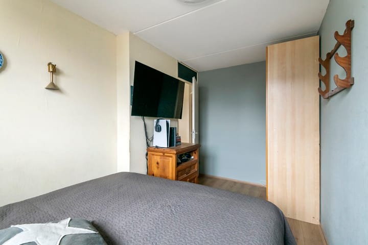 Foto 21 van Bisschop Notgerstraat 1