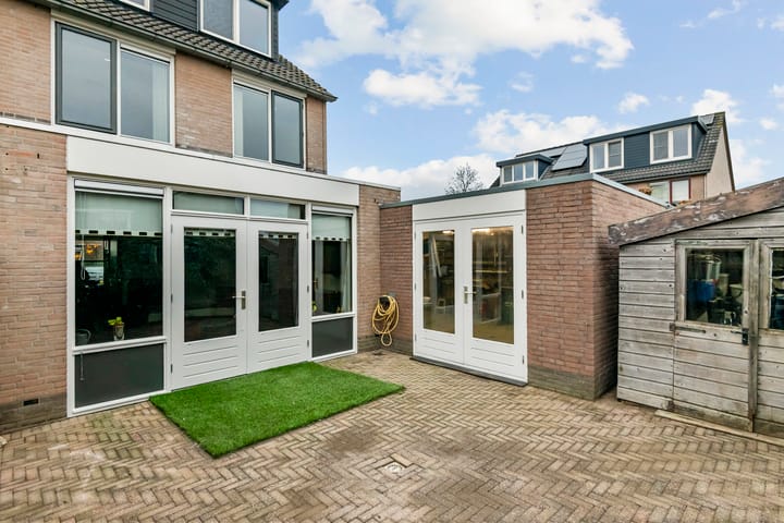 Foto 32 van Bisschop Notgerstraat 1