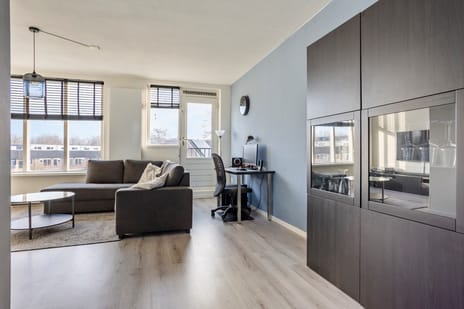 Boorn 6 secondary image