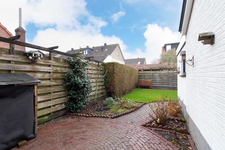 Foto 32 van Koningin Emmastraat 17