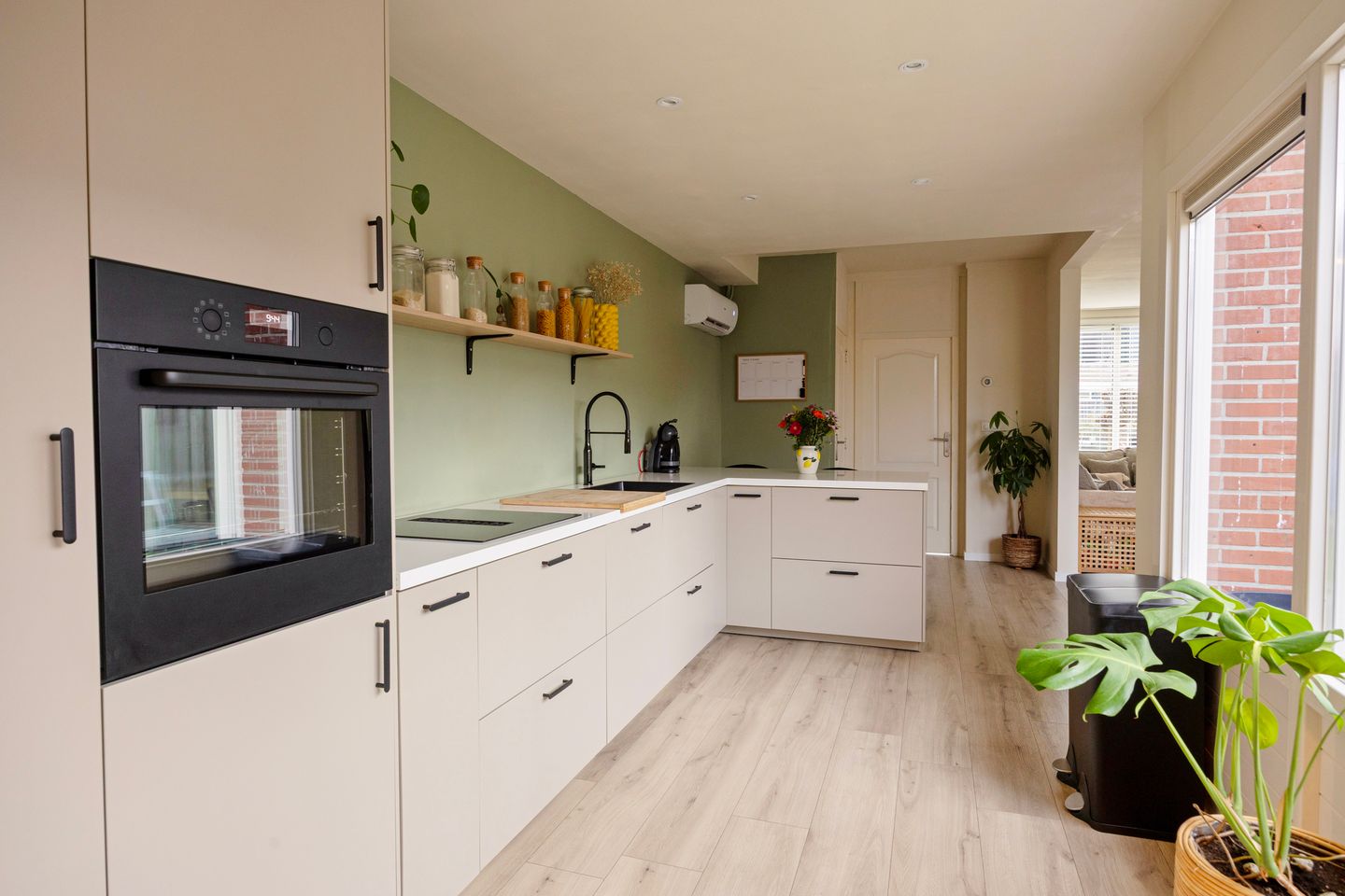 Foto 14 van P. de Hooghstraat 7