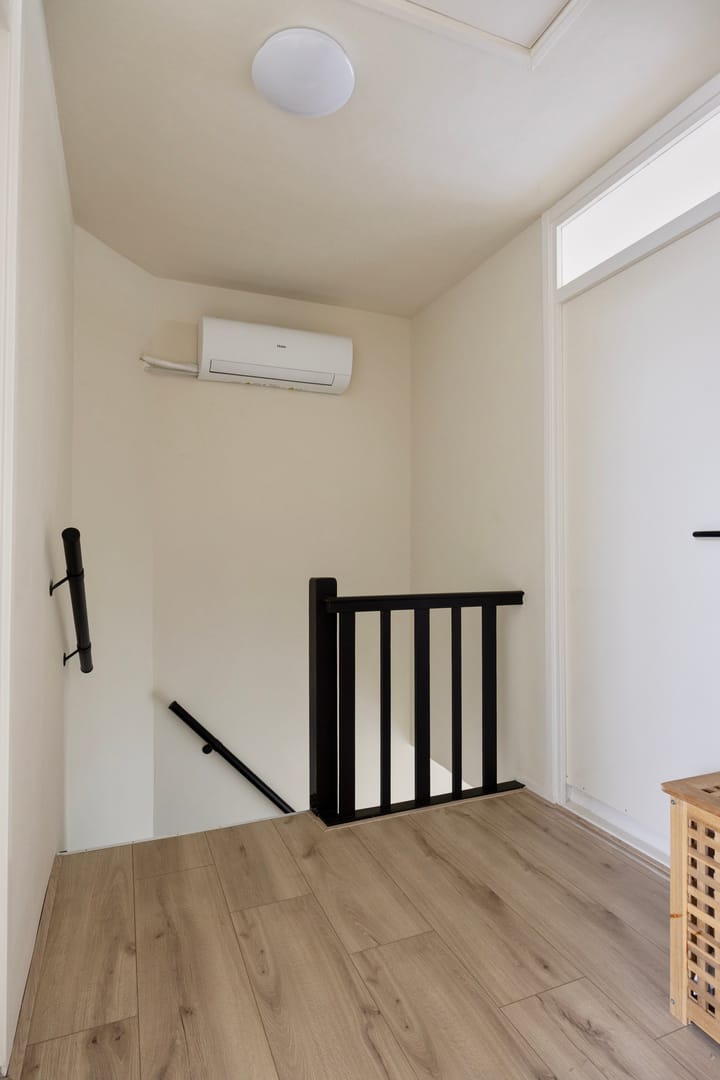 Foto 16 van P. de Hooghstraat 7