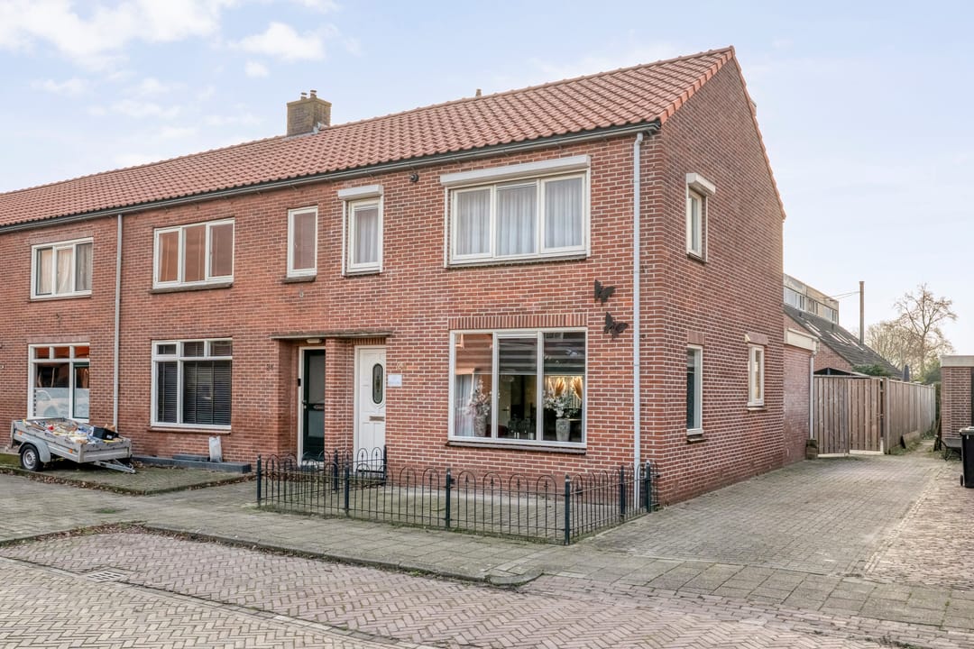 Foto 1 van Wethouder Robaardstraat 22