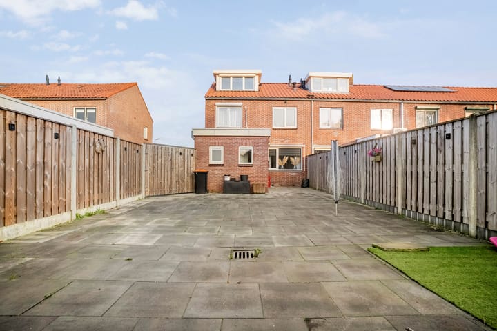 Foto 37 van Wethouder Robaardstraat 22