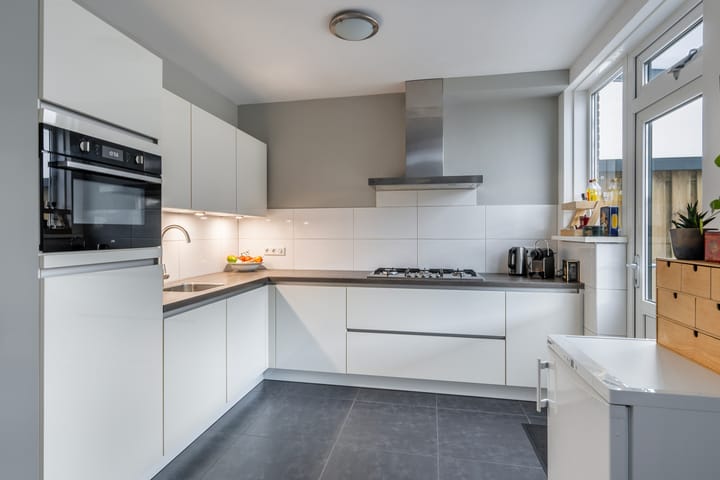 Photo 4 of Tienhoven 90