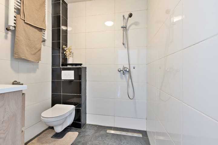 Photo 11 of Putsebocht 127-B02