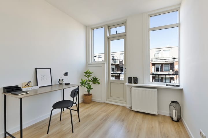 Photo 14 of Putsebocht 127-B02