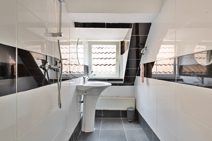 Photo 20 of Putsebocht 127-B02