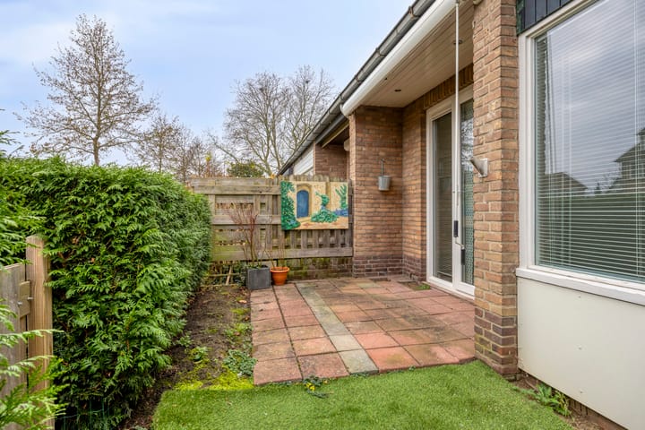 Photo 4 of Margrietstraat 10