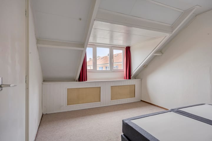 Photo 24 of Margrietstraat 10