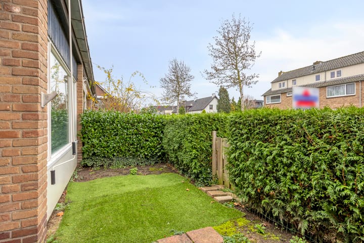 Photo 30 of Margrietstraat 10