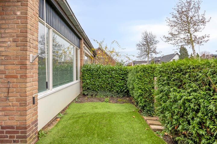 Photo 31 of Margrietstraat 10