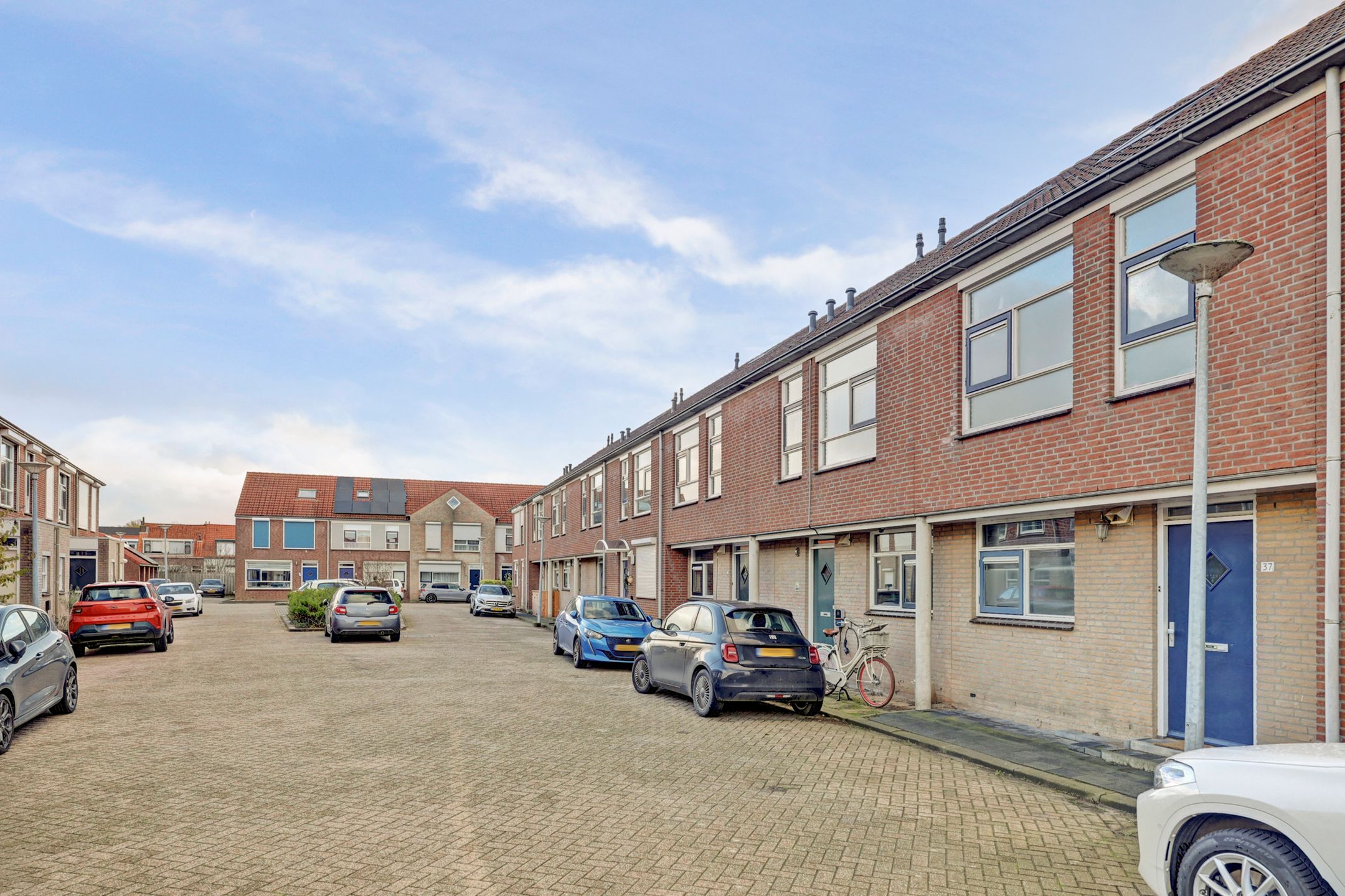 Foto 6 van Mastplein 37