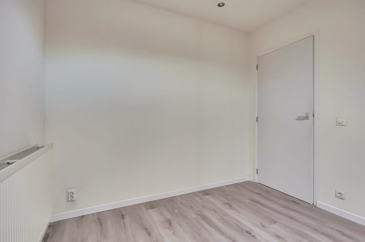 Photo 34 of Mastplein 37