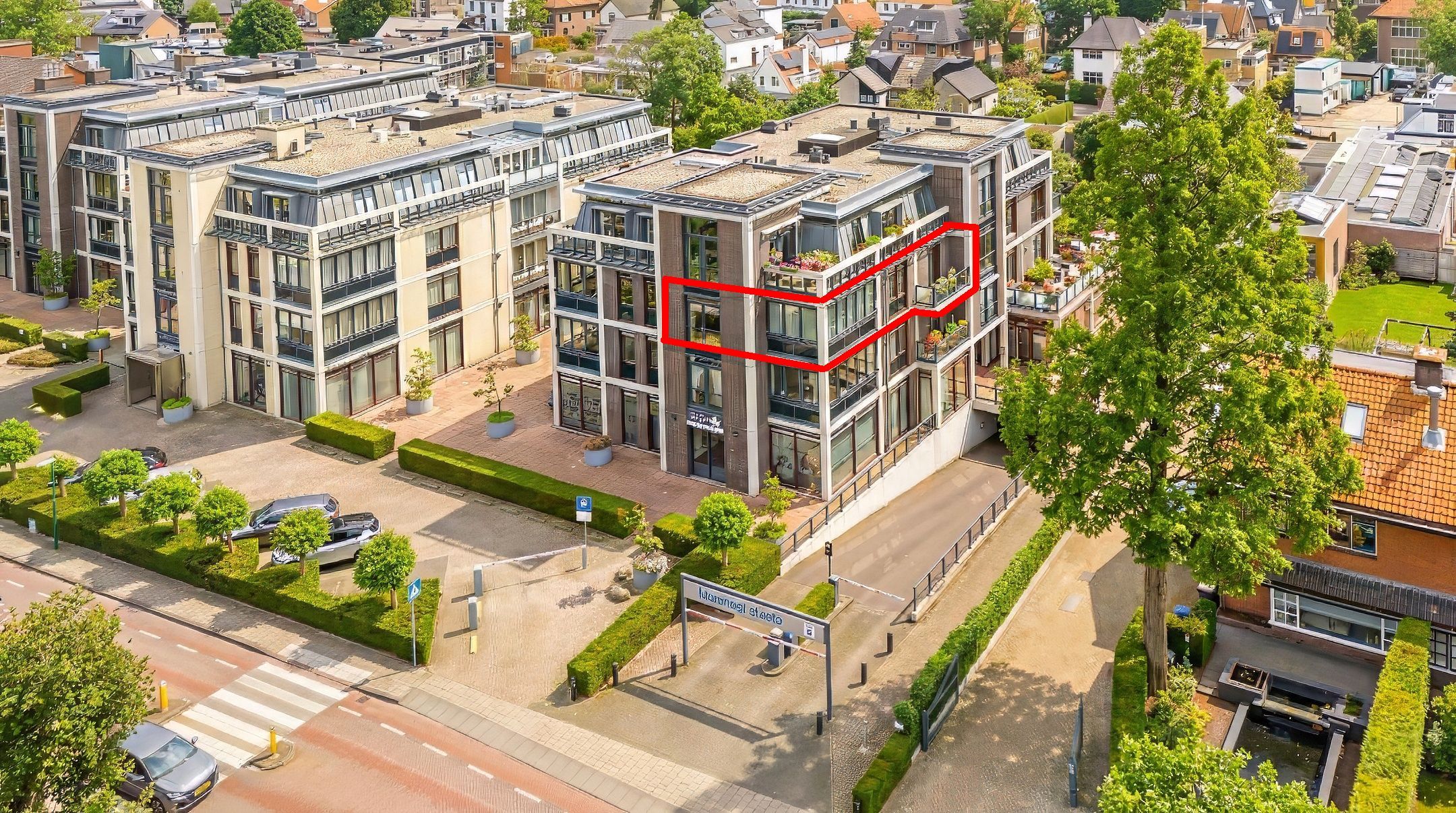 Buying a house in The Netherlands., Eemnesserweg 18-0005