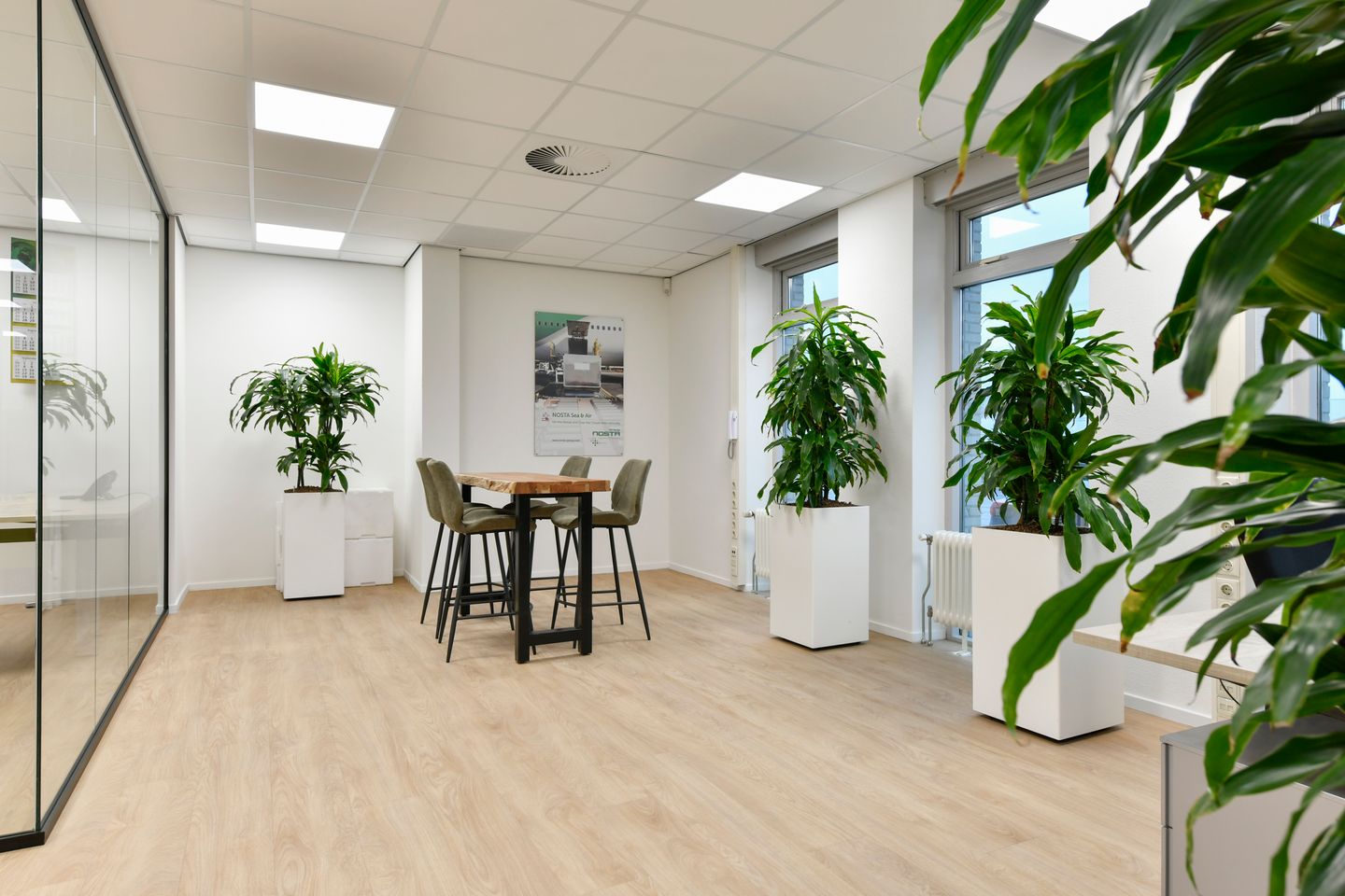 View photo 3 of Prestwickweg 50