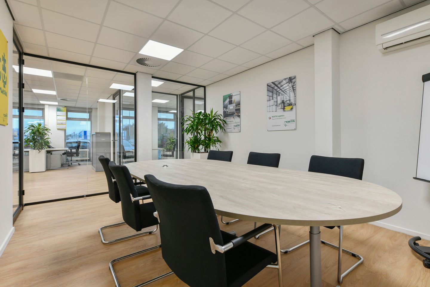 View photo 4 of Prestwickweg 50