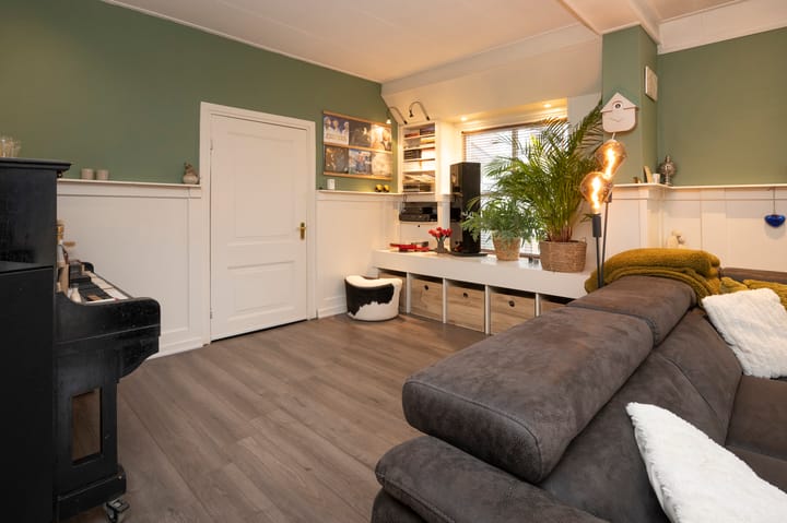 Photo 7 of Parallelweg 16