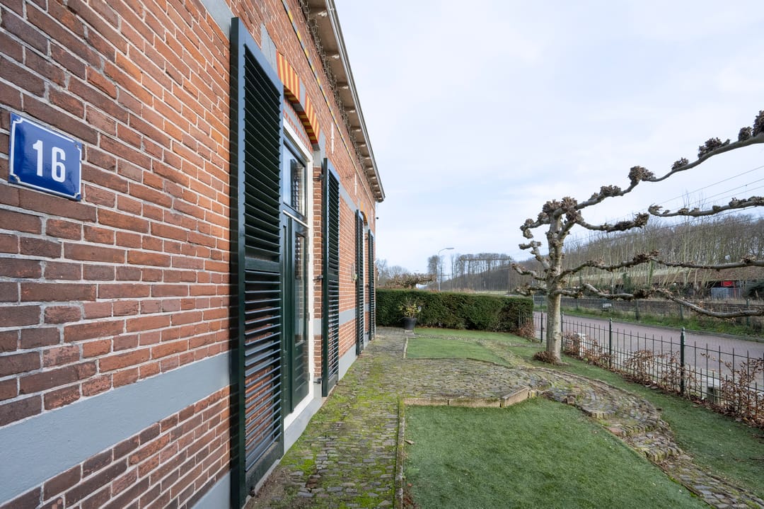 Foto 62 van Parallelweg 16