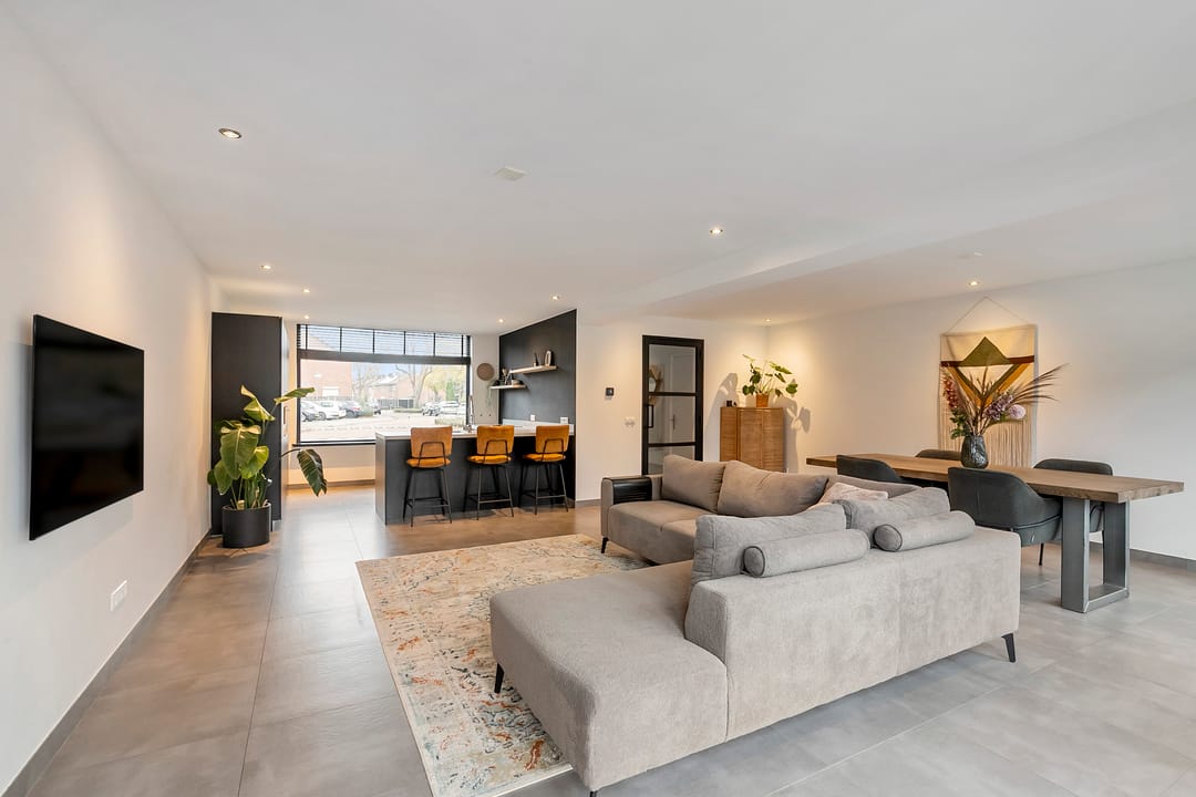 Photo 1 of Bredestraat 33