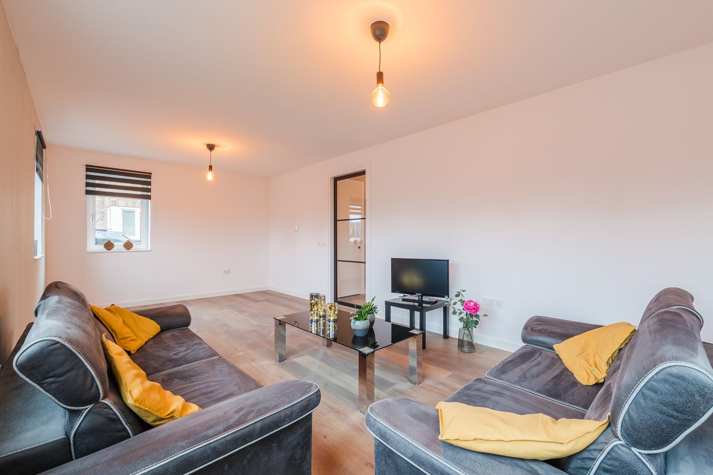 Photo 10 of Van Ruysdaelplantsoen 2