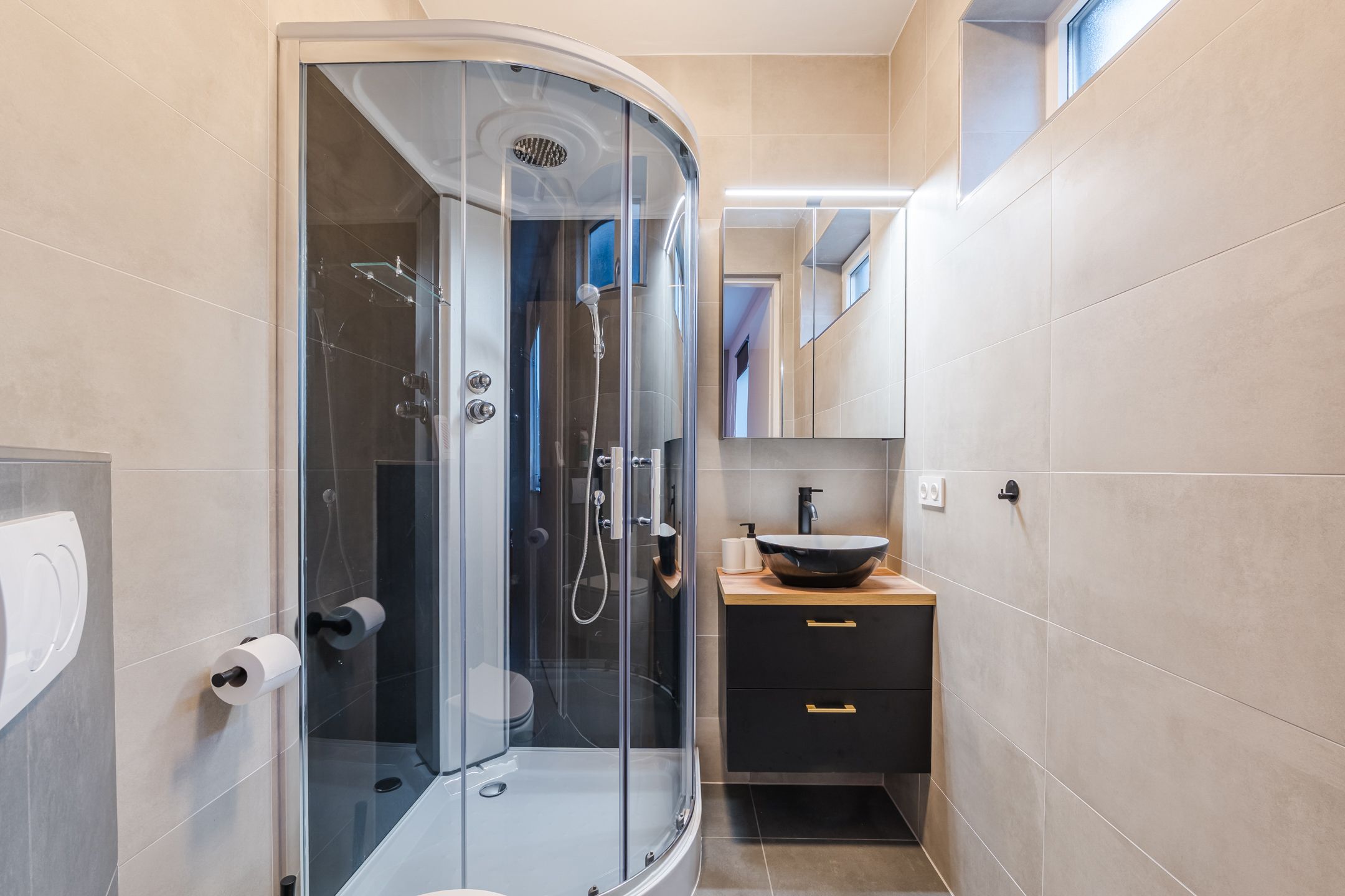 Photo 15 of Van Ruysdaelplantsoen 2