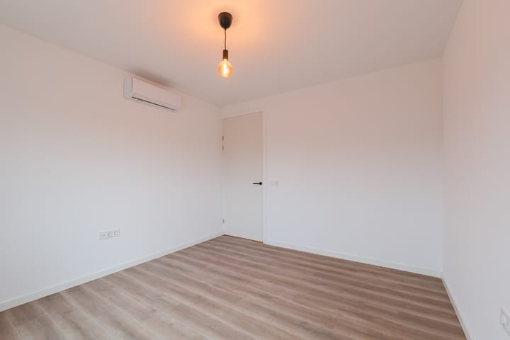 Foto 33 van Van Ruysdaelplantsoen 2