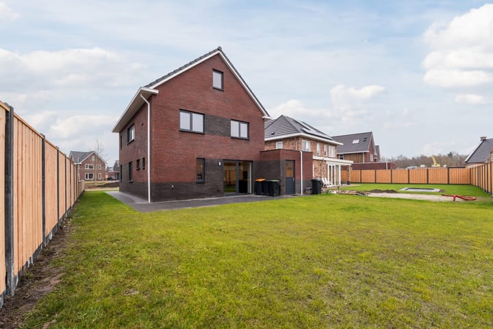 Foto 40 van Van Ruysdaelplantsoen 2