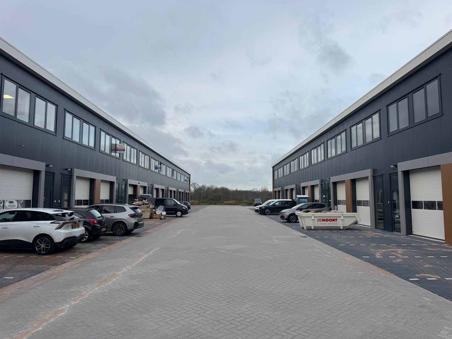 View photo 2 of Nieuwe Bredase Baan 12-B