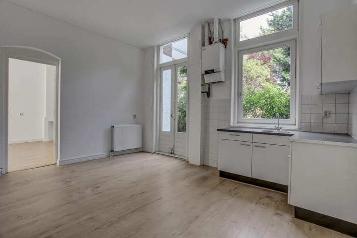 Photo 5 of Reinaert de Vosstraat 4-H