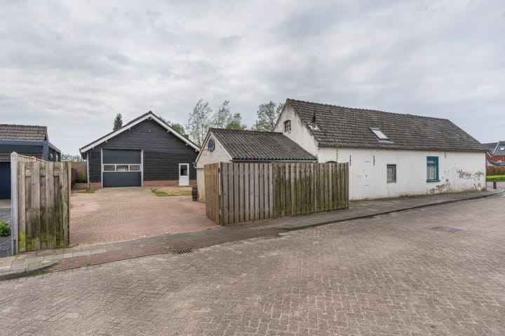 Foto 33 van Burgemeester Posweg 65