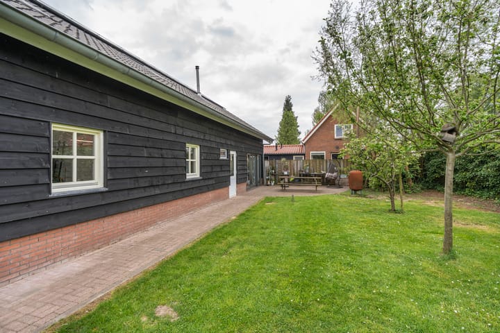 Foto 41 van Burgemeester Posweg 65