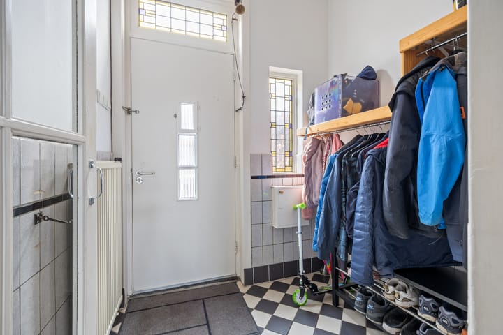 Photo 12 of Irenestraat 26