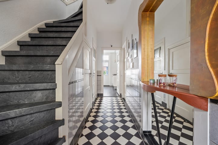 Photo 14 of Irenestraat 26