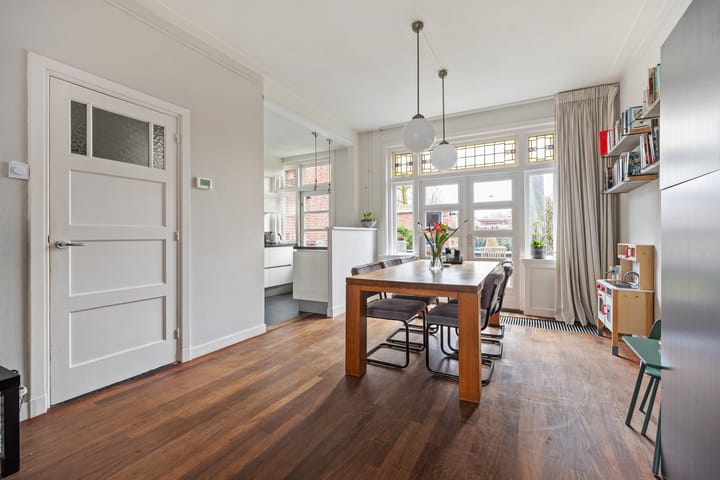 Photo 24 of Irenestraat 26