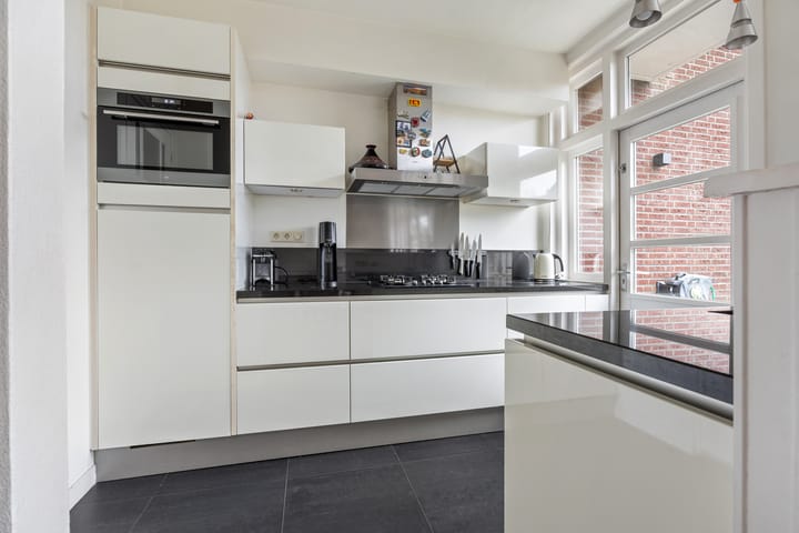 Photo 29 of Irenestraat 26