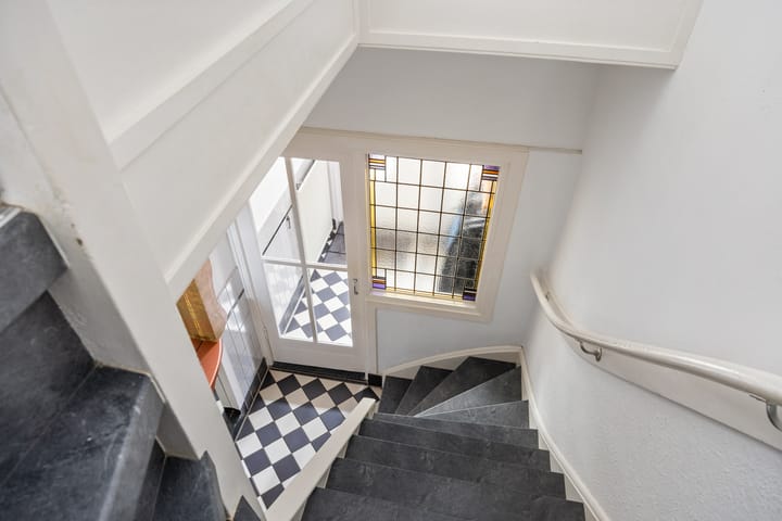 Photo 33 of Irenestraat 26