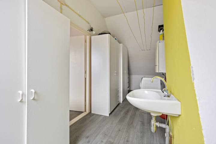 Photo 53 of Irenestraat 26