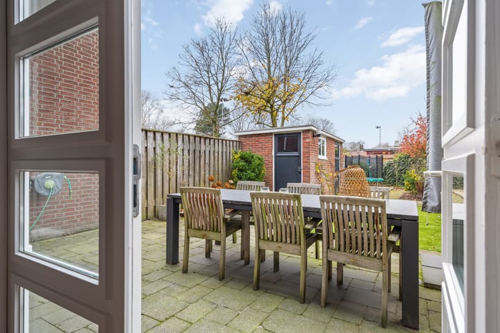 Photo 60 of Irenestraat 26