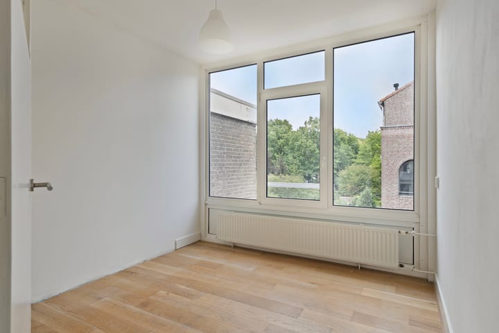 Foto 17 van St Petrus Canisiuslaan 46