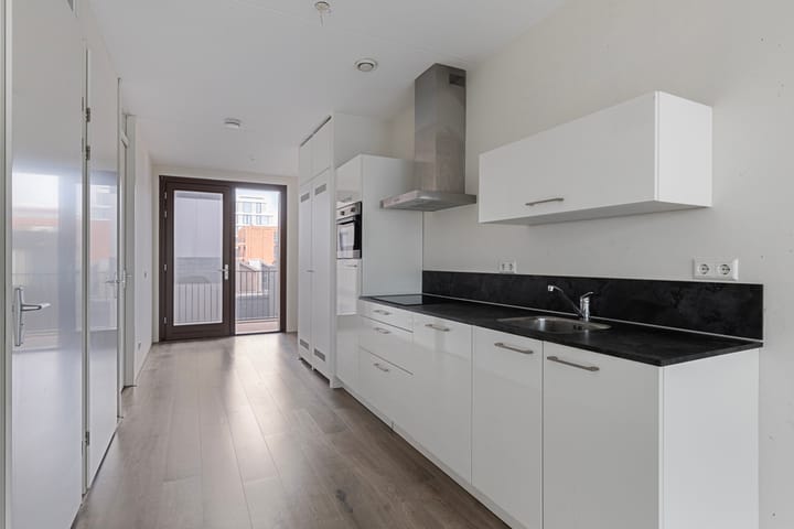 Foto 12 van Lia Doranastraat 39