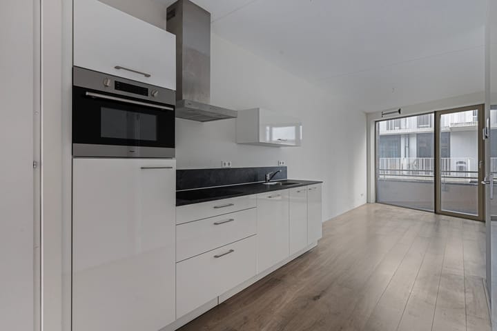 Foto 14 van Lia Doranastraat 39