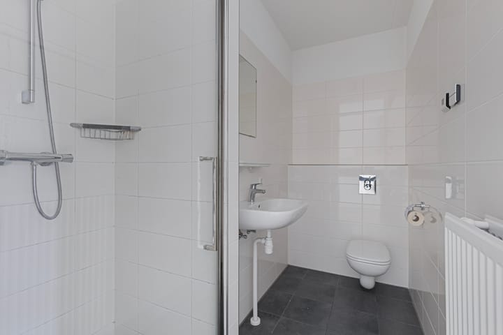 Foto 20 van Lia Doranastraat 39