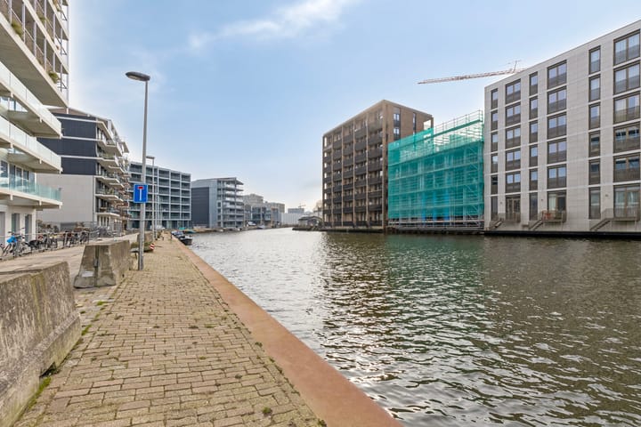 Foto 25 van Lia Doranastraat 39