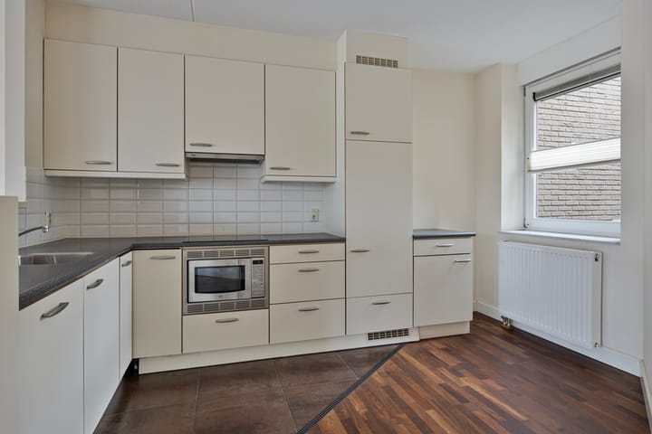 Photo 16 of Kamillelaan 45