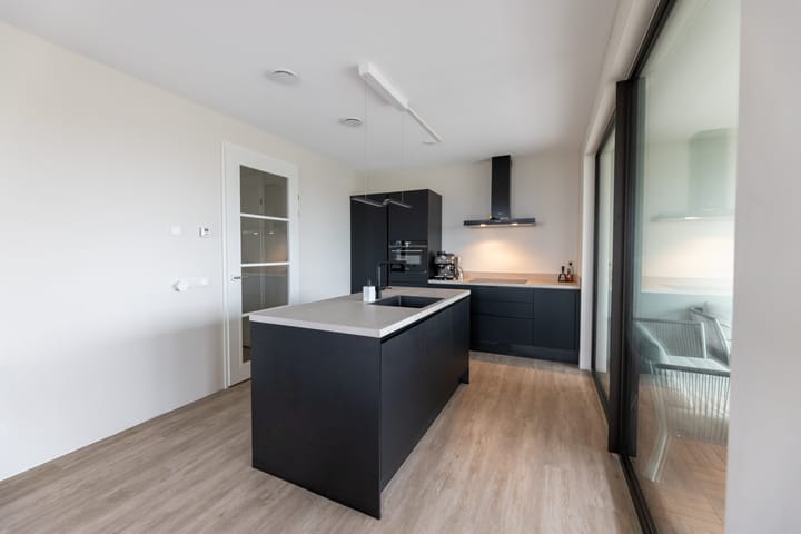 Photo 18 of Waalbandijk 421