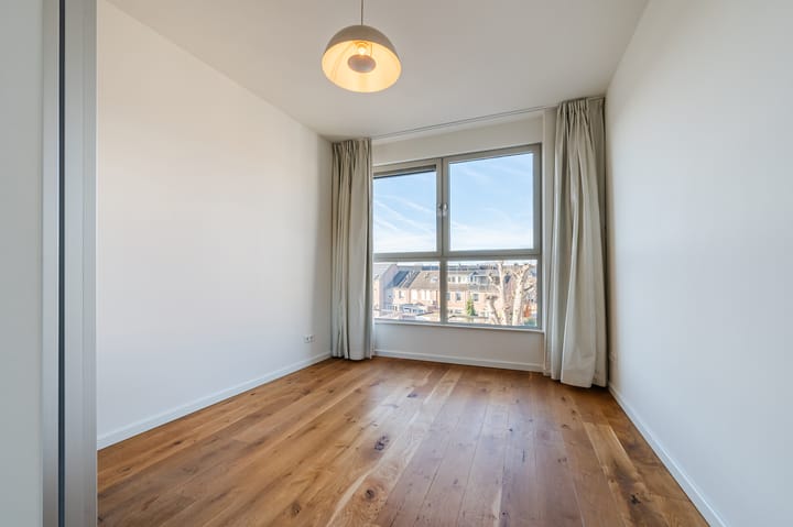 Foto 30 van Hoogstraat 185-37