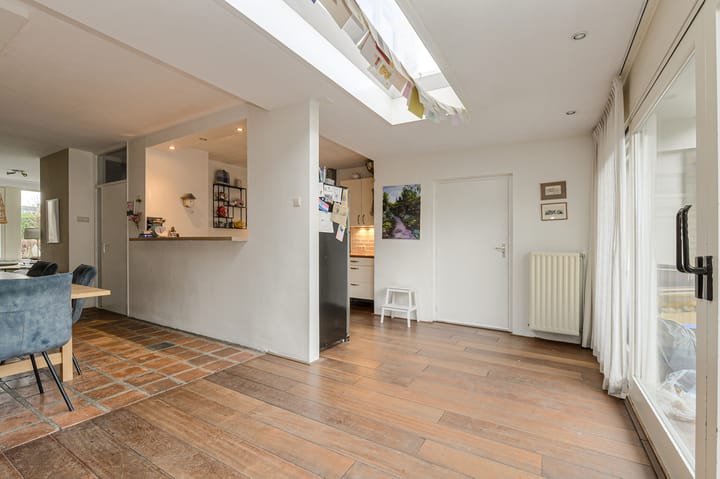 Photo 11 of Bachstraat 4