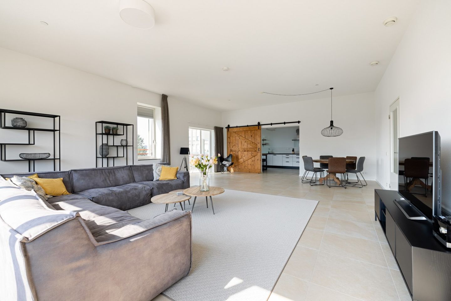 Foto 4 van Landverhuizersplein 2